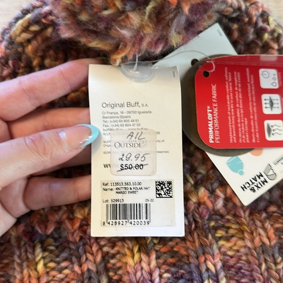 BUFF | Red and Pink Chunky Knit Pom-Pom Hat - Picture 4 of 7